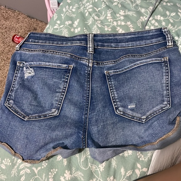 Cute shorts - Picture 2 of 2